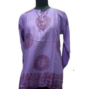 100% rayón impreso Om Hemp Kurta estilo hippy manga larga botón vestidos Om estampado completo Kurta para mujer - Product Image 2