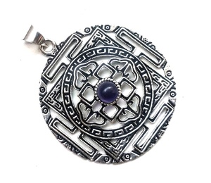 Collier pendentif de yoga pour femme SILVER ZONE, style bohème, forme Chakra, plaqué argent avec pierre précieuse améthyste naturelle, vente en gros - Product Image 2