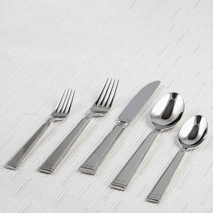 ชุดเครื่องใช้บนโต๊ะอาหารสุดหรูชุดเครื่องเงินสแตนเลสสตีลคลาสสิกชุดช้อนส้อมชุบเงินพร้อมที่จับแบนขอบสี่เหลี่ยมผืนผ้า - Product Image 6