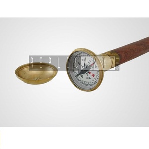 Canne de marche en bois de haute qualité avec poignée en laiton et boussole, canne de marche vintage pour gentleman, artisanale, pour la randonnée en plein air - Product Image 1