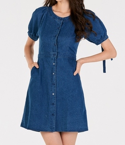 Robe trapèze noire élégante et tendance pour femme, 100 % lin, sans manches, sans col, longueur mini, boutonnée, lavable - Product Image 1