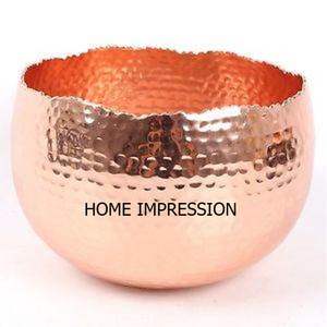 Bol fantaisie design moderne et décoratif unique pour la maison Bol d'accent en forme de feuille en métal Design martelé Bol de vaisselle au look luxueux - Product Image 3