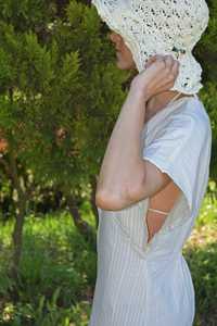 New arrival fashionable white color crepe v-neck lainar print half sleeve <b>floor</b>-<b>length</b> for women linen <b>dress</b> - Product Image 3