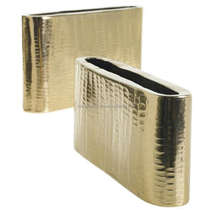 Bình Hoa Để Bàn Rèn Bằng Đồng Thau - Product Image 1