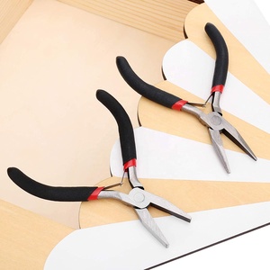 Outils de fabrication de bijoux Mini pinces couleur fil pince usine directe femme fabrication de bijoux bricolage pince à bec plat fournisseur - Product Image 4