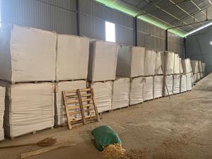 WOOD SHAVINGS Vietnam Wholesale Wood Shavings for Animal Pine Wood Shaving Soft for HORSE BEDDING - Product Image 4