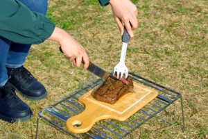 Herramienta Multifunción para Barbacoa GREEN LIFE BB-21, Herramienta de Cocina para Barbacoa 4 en 1, Abrebotellas, Volteador de Carne, Accesorios para Barbacoa Resistentes a la Corrosión - Product Image 6