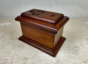 โกศใส่ศพไม้งานฝีมืออินเดียสุดหรูสำหรับมนุษย์และสัตว์เลี้ยงรูปทรงสวยงามโลงศพสำหรับกลางแจ้งสำหรับแมวและสุนัข - Product Image 4