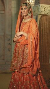 2021 élégant traditionnel soie mariée Lehenga Choli magnifiquement embelli avec des perles de verre cristal pierres haute robe de mariée - Product Image 4