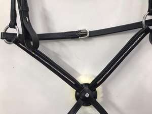 Brida Mexicana de Súper Calidad Hecha con Lana de Oveja Marino y Cuero, Cristales en la Muserola y la Diadema - Product Image 5