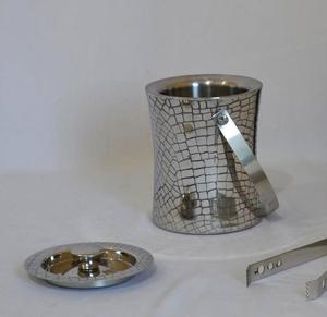 Vantage Fancy Hot New Arrival 40oz Beer Cooler Holder Vacuum Beer Bottles Can Cooler 40 Oz With Handle <b>Insulated</b> Stainless Steel - Product Image 5