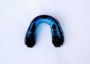 Protège-bouche à Double dents en plastique, pièces, Protection buccale de sport avec boîte en plastique, fabriqué au pakistan - Product Image 5