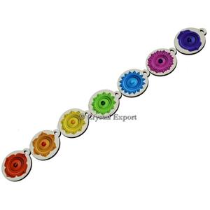 Ensemble de sept Chakra symbole porte-clés en bois Style Feng Shui Agate pierre précieuse sculpté gravure Technique Souvenir ou cadeau d'amour - Product Image 1