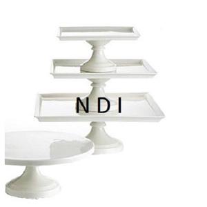 ขาตั้งเค้กโลหะเคลือบเงินดีไซน์โค้งมน 3 ชั้น สำหรับตกแต่งโต๊ะอาหารที่บ้านและโรงแรม - Product Image 3