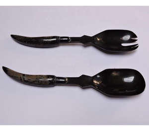 Outils de cuisine essoreur manuel pour salade de fruits et légumes, ensemble de cuillères et fourchettes artisanales en corne naturelle pour serveur de salade - Product Image 3