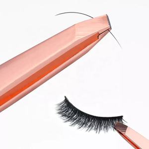 Venta al por mayor logotipo personalizado pinzas de acero de grado quirúrgico para cejas punta inclinada pinzas para cejas peine bajo MOQ - Product Image 4