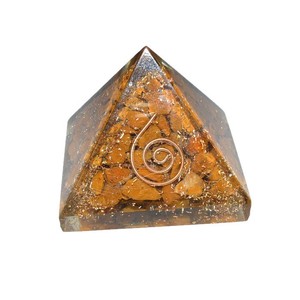 Achetez en ligne des petites pyramides d'orgone en jaspe jaune : Petites pyramides d'orgone en jaspe jaune à vendre - Product Image 1