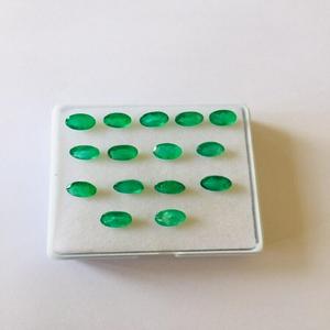 พลอยสีเขียวมรกตธรรมชาติสีเขียวพร้อมใบรับรอง IGI สำหรับเครื่องประดับ - Product Image 2