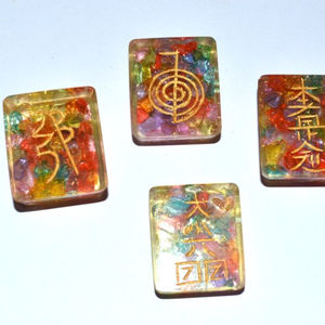 ชุดจักระทรงสี่เหลี่ยมของ Orgone อัญมณีอัญมณีแกะสลักสัญลักษณ์ Usui reiki - Product Image 1