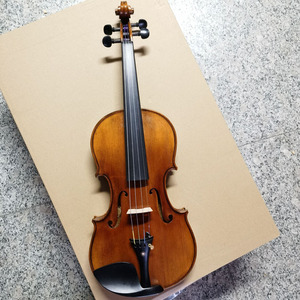 Violín <span class=keywords><strong>Stradivari</strong></span> Profesional Personalizado al por Mayor, Marca Yashi, Modelo YSV010-A-<span class=keywords><strong>1</strong></span>, con Tapa de Abeto Seleccionado y la Mejor Calidad - Product Image 2