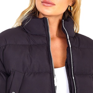 Vente en gros personnalisé haute qualité automne mode femmes partout impression respirant bouffant hiver bombardier veste courte - Product Image 3