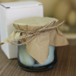 Vela Aromática de Cera de Soya Caro en Vaso de Vidrio Gris Claro, Decoración para el Hogar, Origen Vietnam - Product Image 2