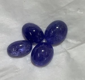 หินอัญมณีธรรมชาติทรงหลังเบี้ยจาก Tanzanite สำหรับการรับรองมาตรฐาน IGI - Product Image 6