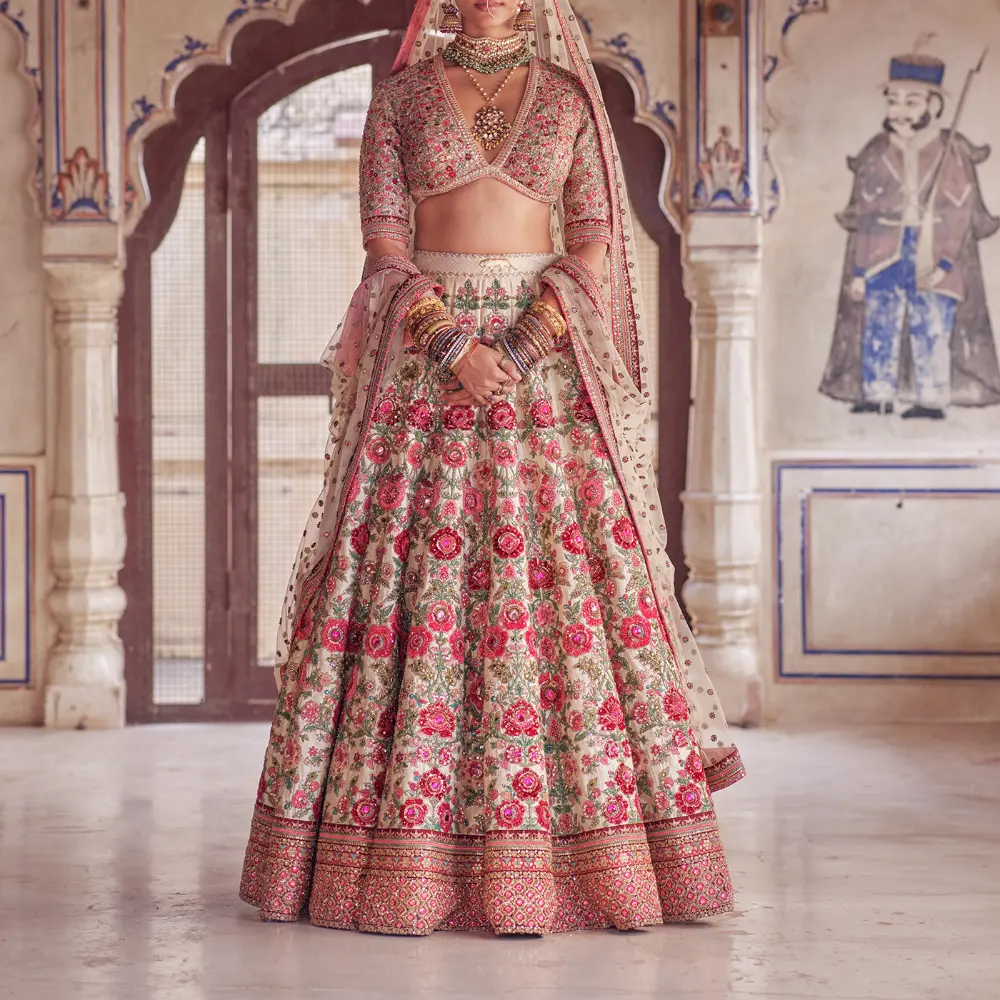 Esclusiva collezione Bollywood di alta qualità più recente smallenga Choli 2021 / Indian Lehenga / Wedding Lehenga Surat