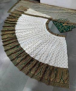 Ropa de fiesta de moda Ropa étnica Georgette Trabajo de bordado de seda Lehenga Choli Dupatta Precio bajo Surat Red de lino de algodón - Product Image 3