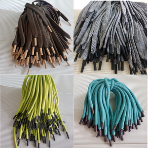 Accesorio con capucha de cordón plano y elástico de poliéster Par perfecto de cordones Muestra gratis - Product Image 4