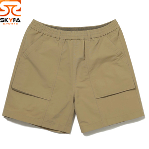 Pantalones cortos ajustados para hombre, pantalón de cintura elástica, lo más necesario - Product Image 1