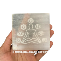 Sous-verre sculpté en sélénite dans le style Feng Shui agate décoration de la maison plaque de pierres précieuses avec 7 chakra symbole cristal de sélénite