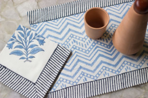 Ensemble de 6 serviettes de Table et 6 tapis à motif Floral, en coton indien, avec impression à la main, couleur bleue, 1 pièce - Product Image 5