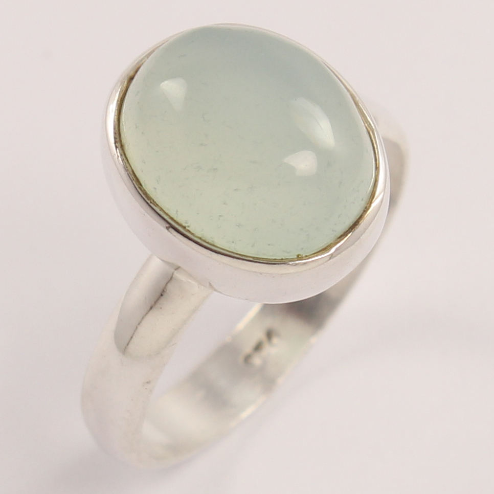 สีเขียวน้ำทะเล