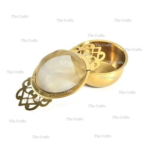Passoire à lait à café de conception avantageuse passoire à thé couleur or en laiton de la plus haute qualité pour accessoires de cuisine - Product Image 1