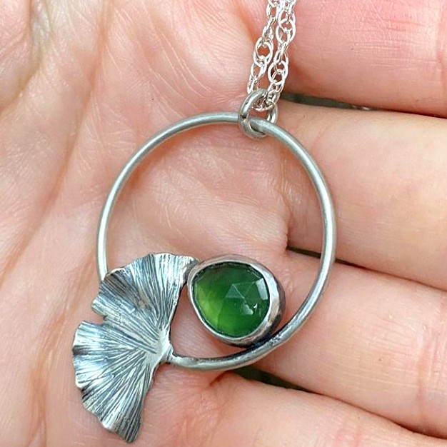 เช่นเดียวกับภาพ