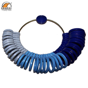 Outils et équipement essentiels de bijoux de jauges de doigt en plastique de trois couleurs - Product Image 2