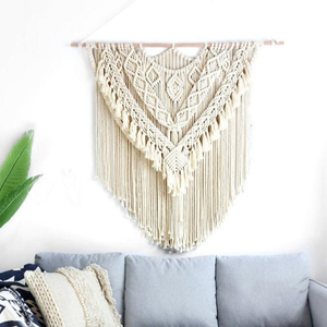 Décoration murale en macramé tendance et de grande taille - Product Image 1