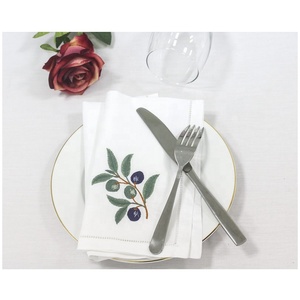Serviette 100% coton de haute qualité brodée branche d'olivier avec feuilles Fruits serviette à dîner jetable pour la maison hôtel Restaurant - Product Image 3