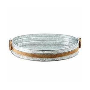 Grand plateau de service rond en métal galvanisé rustique pour l'extérieur pour la décoration vintage de la ferme pour les maisons ou les cuisines modernes - Product Image 1