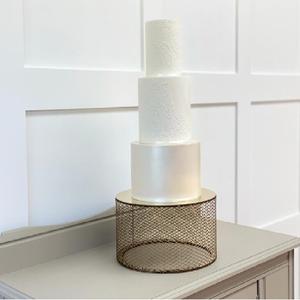 Support à gâteau rond galvanisé fini à la main, parfait pour le service de gâteaux - Product Image 6