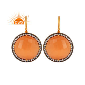 Boucles d'oreilles CZ Peach Moonstone Fabricant de bijoux en pierres précieuses Boucles d'oreilles en argent plaqué or jaune 18 carats Collection Vintage - Product Image 1