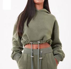 Sudadera con capucha recortada gris personalizada para mujer, sudadera de punto con cuello redondo estampado, parte superior polar de algodón liso al por mayor con logotipo frontal - Product Image 3