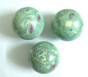 Best Saler of Ruby Zeocite Spheres : Ruby Zeocite Spheres en venta Healing Reiki Stone decoración del hogar - Product Image 1