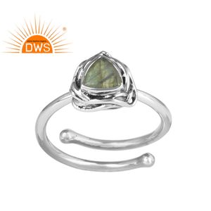 Anillo de GEMA de labradorita para niña, diseño triangular hecho a mano, proveedor de Plata de Ley 925, anillo oxidado, fabricante de joyería para niña - Product Image 1