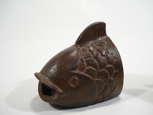 Sculpture de poisson abstraite en aluminium, poisson décoratif en métal pour la décoration de la maison - Product Image 6