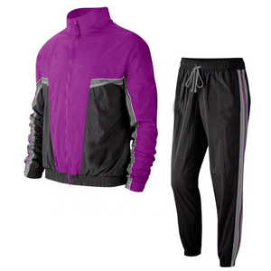 2020 costumes de piste d'échauffement de sport doublés pour hommes avec logo personnalisé vêtements de football de football à motif solide - Product Image 1