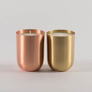 Bougeoirs personnalisés en laiton et métal gaufré, 80 pièces, de styliste, pots de bougies - Product Image 1