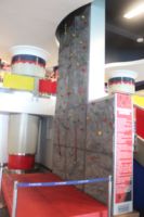 Poignées d'escalade personnalisées multicolores en fibre de verre durables, adaptées aux enfants, pour l'intérieur/l'extérieur, la maison, la garderie, la maternelle, la maison de jeux