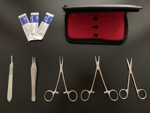 Material de acero inoxidable personalizado, 5 uds., herramientas, cuchillas, juego de disección, Kit de práctica de sutura, proveedor veterinario en Pakistán - Product Image 2